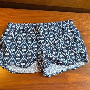 Old Navy Navy and White Ikat-Print Athletic Lounge Shorts